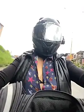 Scarlet auraa online show from 01/13/26, 08:58