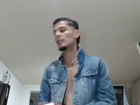 Snapshot of levconnor chatting on 03/02/26, 06:03 levconnor online show from 03/02/26, 06:03