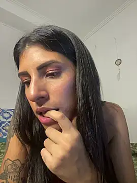 Snapshot of moronoiroficial chatting on 02/11/26, 02:05 moronoiroficial online show from 02/11/26, 02:05