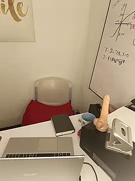 Snapshot of MarianaMonsalve_ chatting on 02/12/26, 03:01 MarianaMonsalve online show from 02/12/26, 03:01