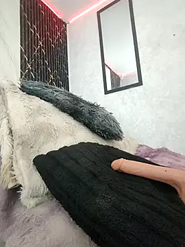 Isis Hot   online show from 03/09/26, 11:03