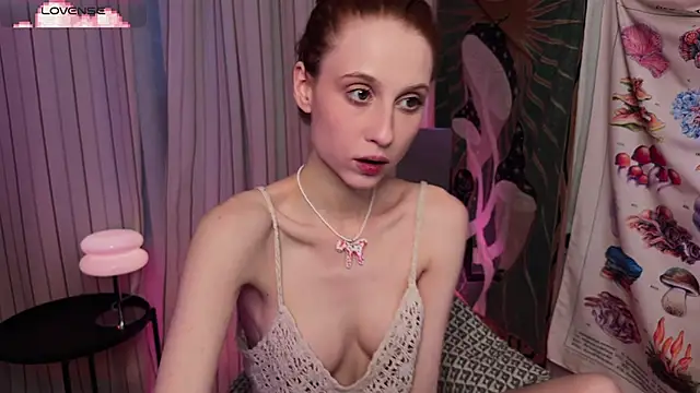 Hippieaura online show from 06/04/26, 11:44