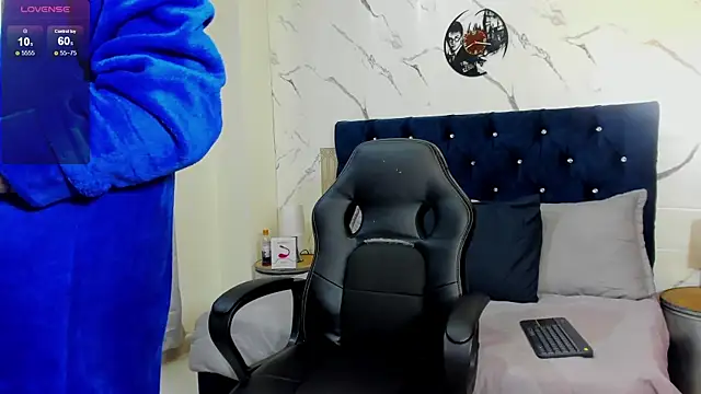 asher lux online show from 04/21/26, 08:44