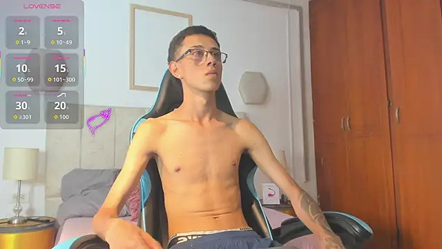 asher lux online show from 04/23/26, 08:22