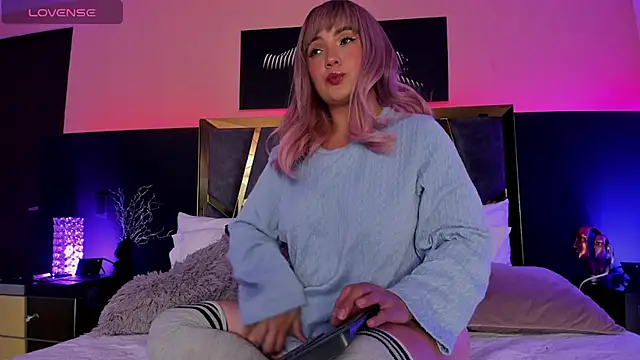 Chloe Connor online show from 01/17/26, 12:48