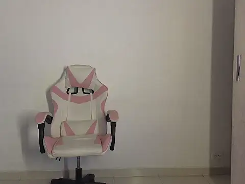 Snapshot of Daphne_Grayy chatting on 02/26/26, 12:26 Daphne Grayy online show from 02/26/26, 12:26