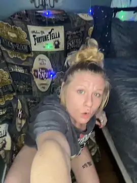 Snapshot of Autumn_paige chatting on 02/06/26, 02:38 Autumn paige online show from 02/06/26, 02:38