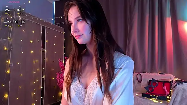 KiraYukimura online show from 03/25/26, 04:29