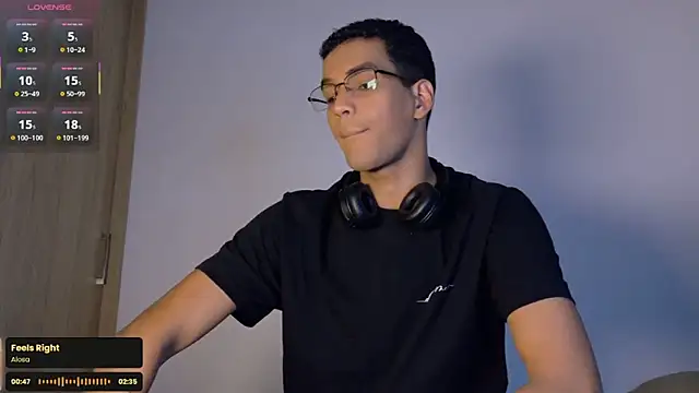 Pikashu7u7 online show from 02/03/26, 09:31