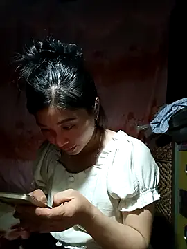 Hiniyk2 online show from 04/04/26, 03:09