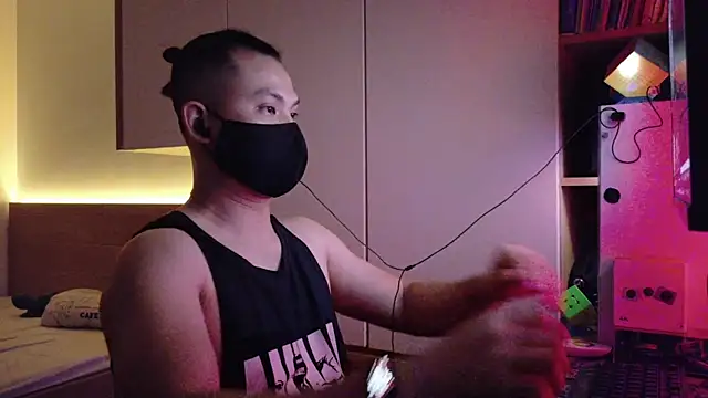 OnlyHand9x online show from 04/19/26, 06:10