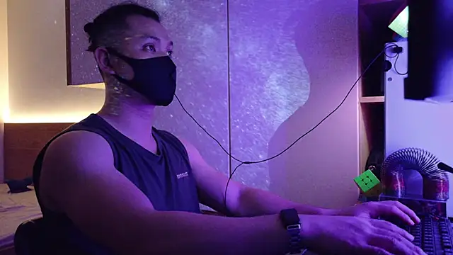 OnlyHand9x online show from 04/22/26, 04:19