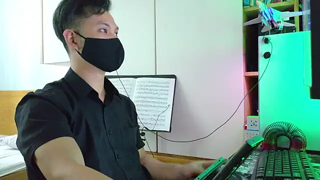 OnlyHand9x online show from 06/25/26, 05:12