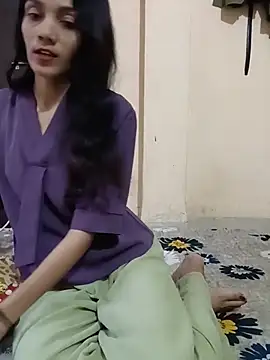 Honey lily-93 online show from 06/29/26, 11:43