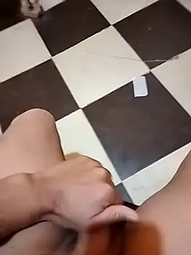 elalmy8890 online show from 01/19/26, 10:41