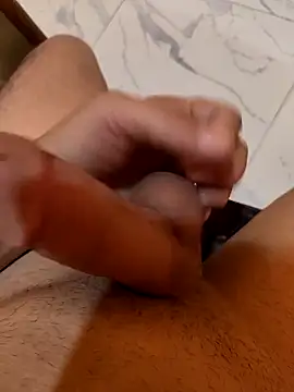 elalmy8890 online show from 04/23/26, 02:41