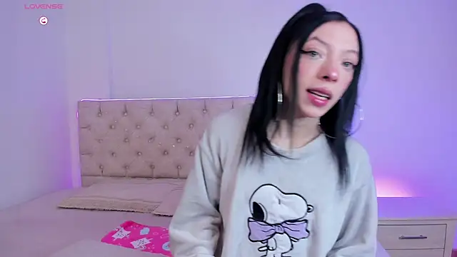 Snapshot of Diamond__cherry69 chatting on 02/19/26, 01:18 Diamond cherry69 online show from 02/19/26, 01:18