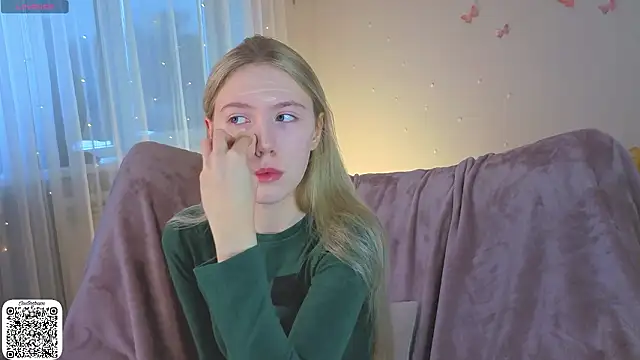 Snapshot of SirenThalassa chatting on 02/17/26, 07:05 SirenThalassa online show from 02/17/26, 07:05