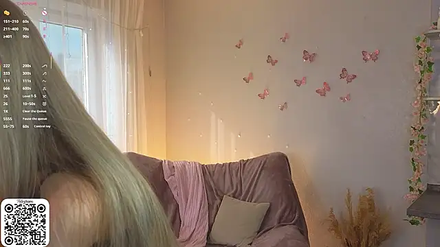 Snapshot of SirenThalassa chatting on 03/03/26, 07:25 SirenThalassa online show from 03/03/26, 07:25