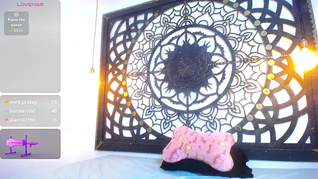 salome willianss online show from 02/14/26, 12:13