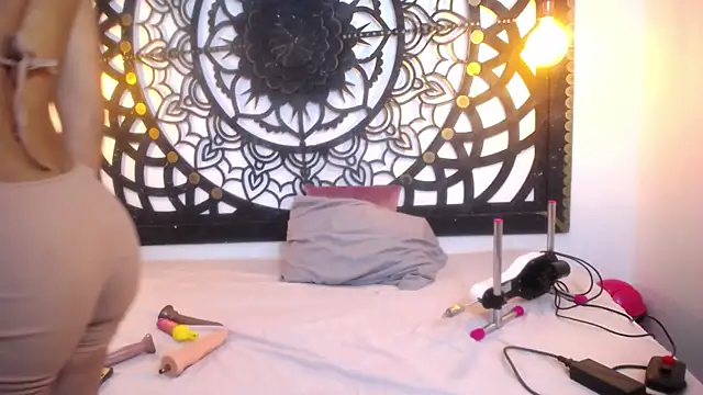 salome willianss online show from 02/17/26, 01:40