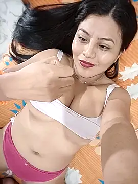 Laura-2026 online show from 01/06/26, 05:33