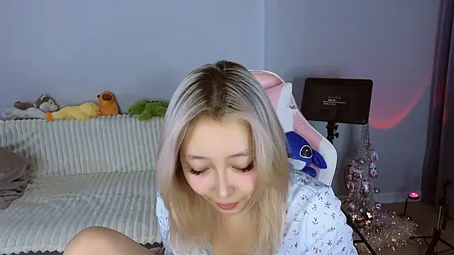 Snapshot of jasmilee chatting on 02/01/26, 07:23 jasmilee online show from 02/01/26, 07:23