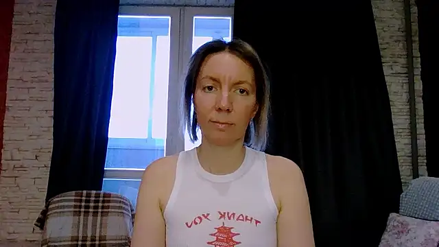 Amanda Luxe online show from 02/13/26, 03:02