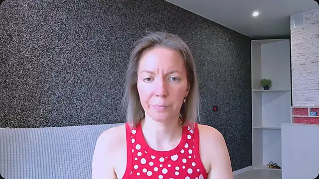 Snapshot of Amanda_Luxe chatting on 05/08/26, 03:01 Amanda Luxe online show from 05/08/26, 03:01