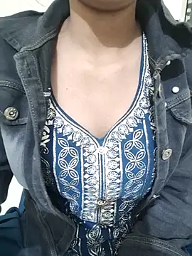 Asnoor khan online show from 02/05/26, 08:52