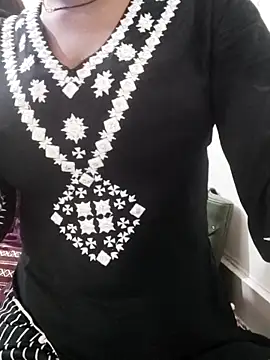 Asnoor khan online show from 02/20/26, 04:42