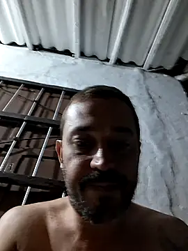 Johnnyhotlatmale online show from 01/07/26, 01:30