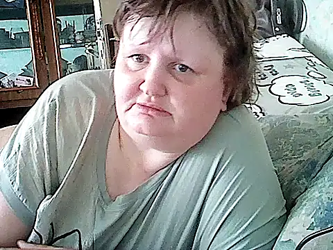 Snapshot of nataly4560 chatting on 05/13/26, 12:13 nataly4560 online show from 05/13/26, 12:13