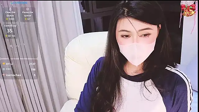 1-Emma-1 online show from 05/25/26, 03:07
