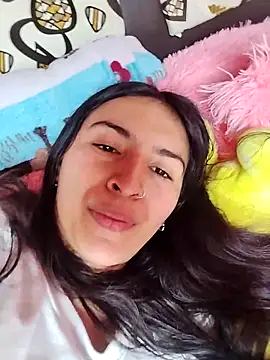 Snapshot of Emily_Gree chatting on 01/06/26, 05:05 Emily Gree online show from 01/06/26, 05:05