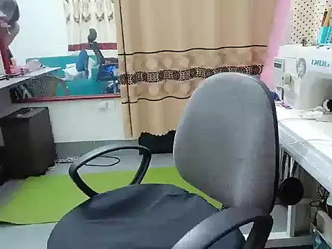 Heni6368 online show from 02/05/26, 02:00