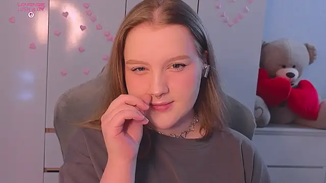 Ol1via online show from 02/16/26, 01:35