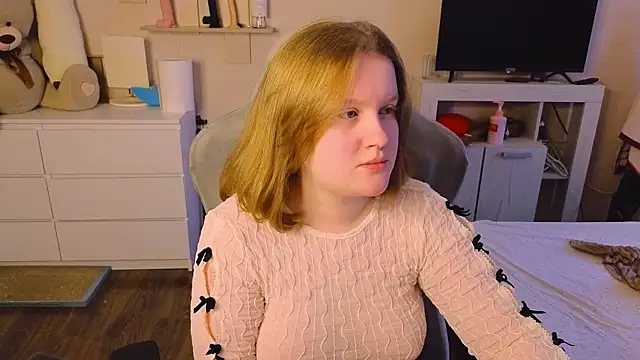 Ol1via online show from 04/11/26, 03:44