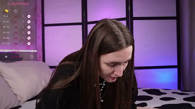 Alice Goth online show from 03/08/26, 08:40