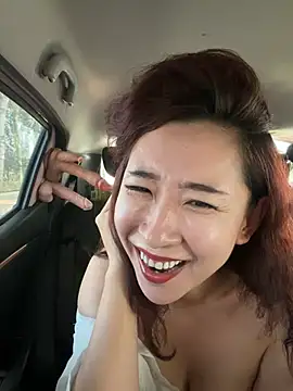 Snapshot of Jingjingxiang-520 chatting on 06/13/26, 11:57 Jingjingxiang-520 online show from 06/13/26, 11:57