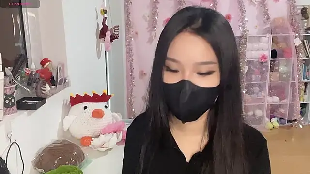 Tieu-May online show from 03/12/26, 05:35