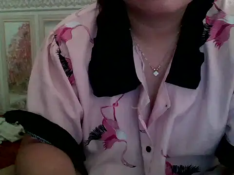 Sarah no land online show from 06/14/26, 06:26