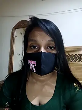 Snapshot of Lisa_Baby1 chatting on 01/18/26, 01:15 Lisa Baby1 online show from 01/18/26, 01:15