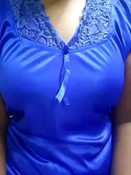Snapshot of tamil-Diya90 chatting on 05/05/26, 06:54 tamil-Diya90 online show from 05/05/26, 06:54