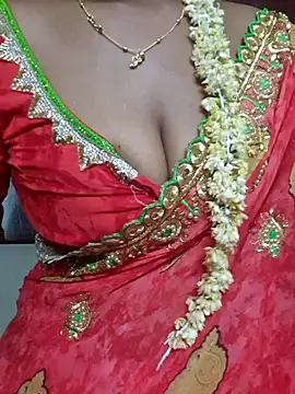 Snapshot of tamil-Diya90 chatting on 05/05/26, 07:00 tamil-Diya90 online show from 05/05/26, 07:00