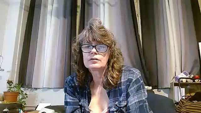 ladylavende3 online show from 03/20/25, 04:29