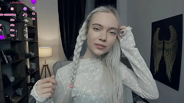 KristalCrowner online show from 02/08/26, 07:28