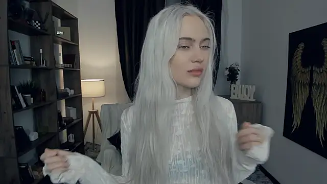 KristalCrowner online show from 02/13/26, 07:32