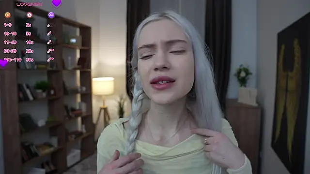 KristalCrowner online show from 03/05/26, 07:10