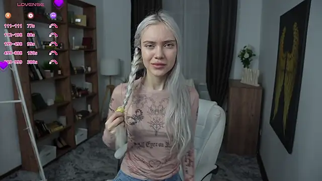 KristalCrowner online show from 03/09/26, 08:46